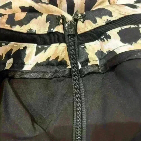 White House Black Market animal print satin a lined skirt. Size 10. - Picture 3 of 5